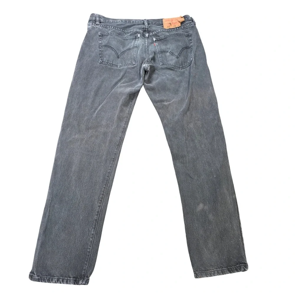 Levi's 501 Original Fit Straight Leg Jeans Men's Size 38x32‎ Black Wash Denim